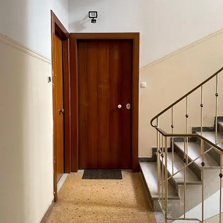 A Modern Flat In The Centre-2